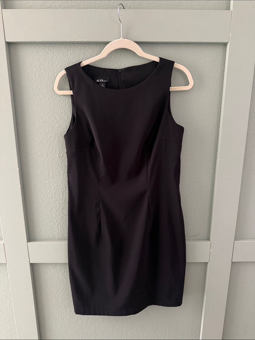 Alyx Black Sleeveless Sheath Dress
